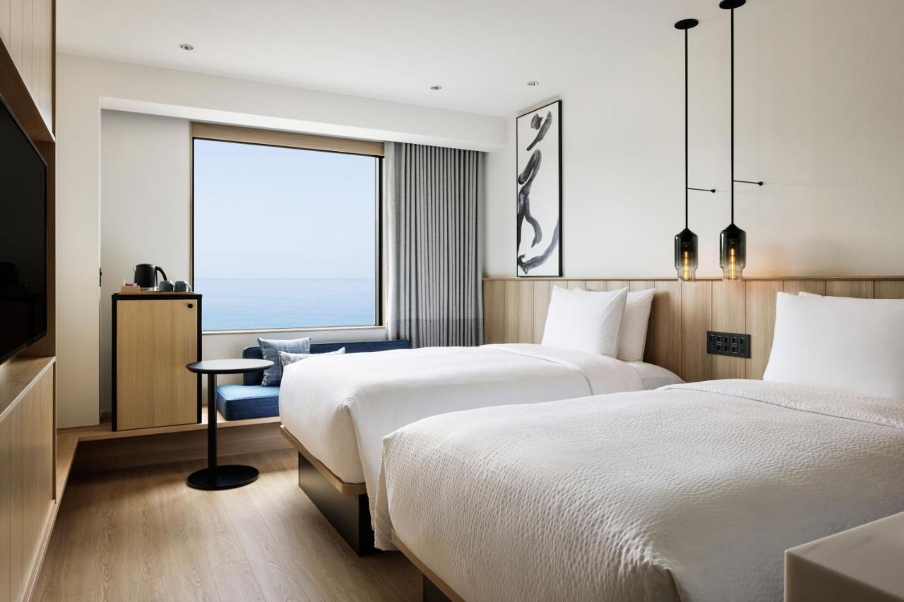 Fairfield By Marriott Hyogo Awaji Higashiura Hotel Kültér fotó